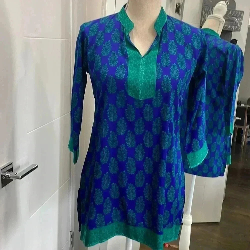 Silk blouse - Picture 1 of 6